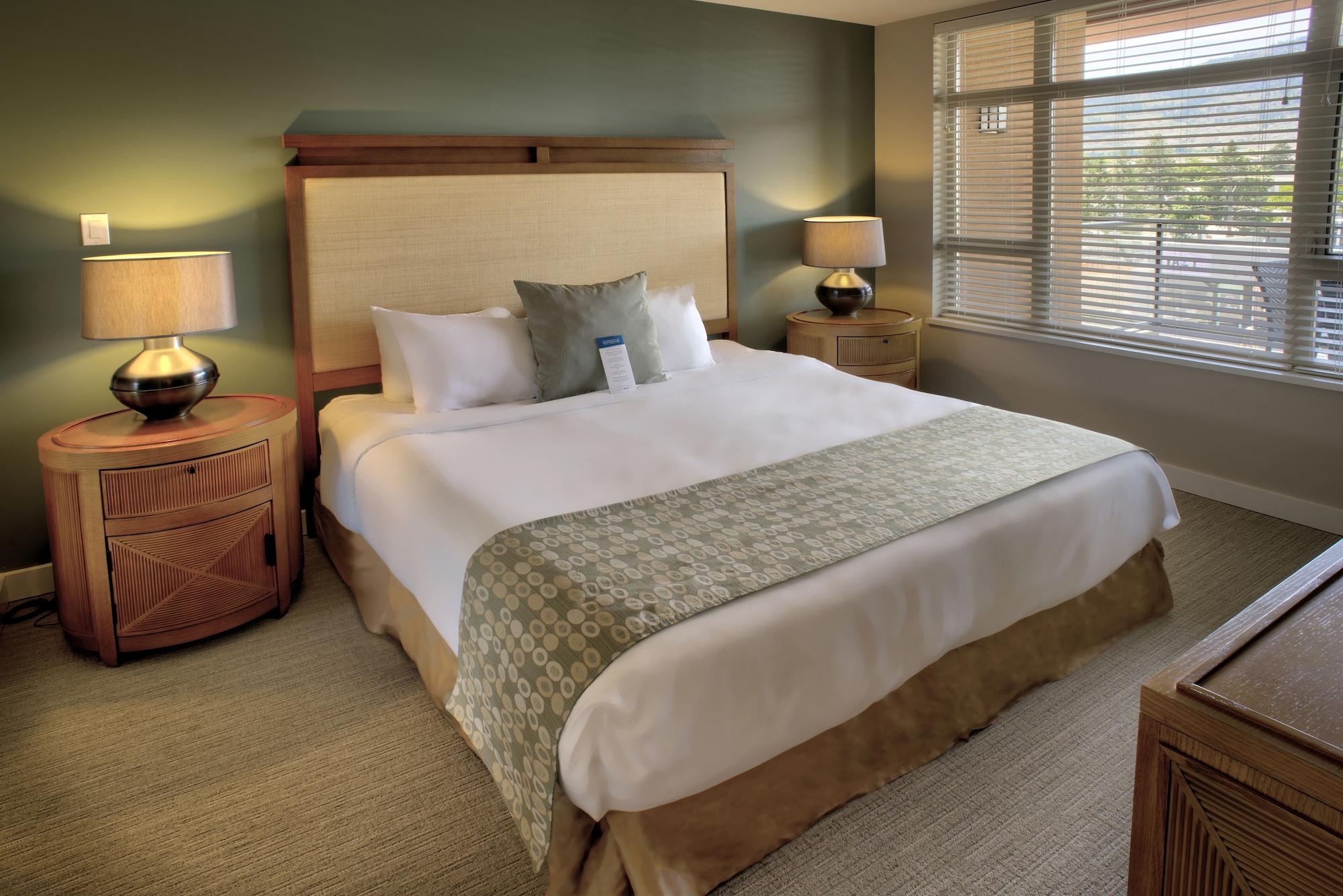 Watermark Beach Resort Osoyoos Exterior photo