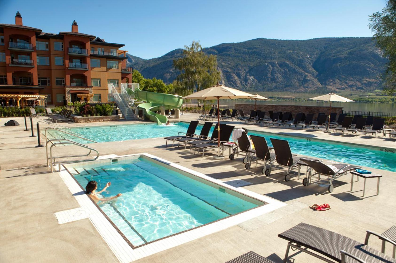 Watermark Beach Resort Osoyoos Exterior photo